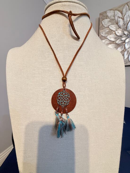 Talbots Other - Vintage Boho Wood Tassel Pendant Necklace 30”